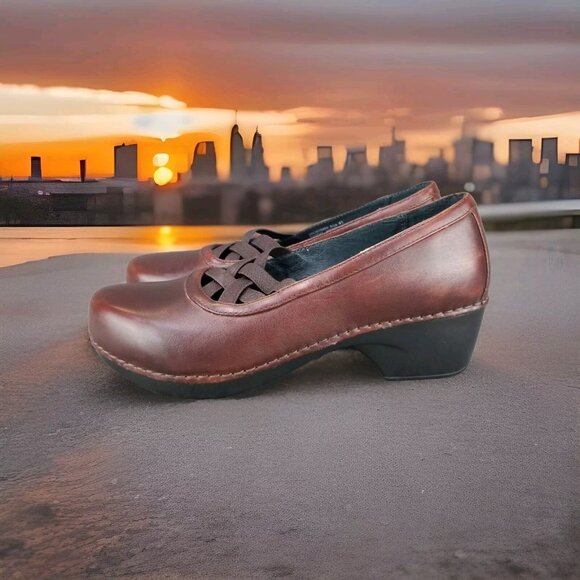Dansko Shoes - ✅Dansko Tilda Clogs Burgundy Leather Stretch Criss Cross Straps US 10.5-11 EU 41